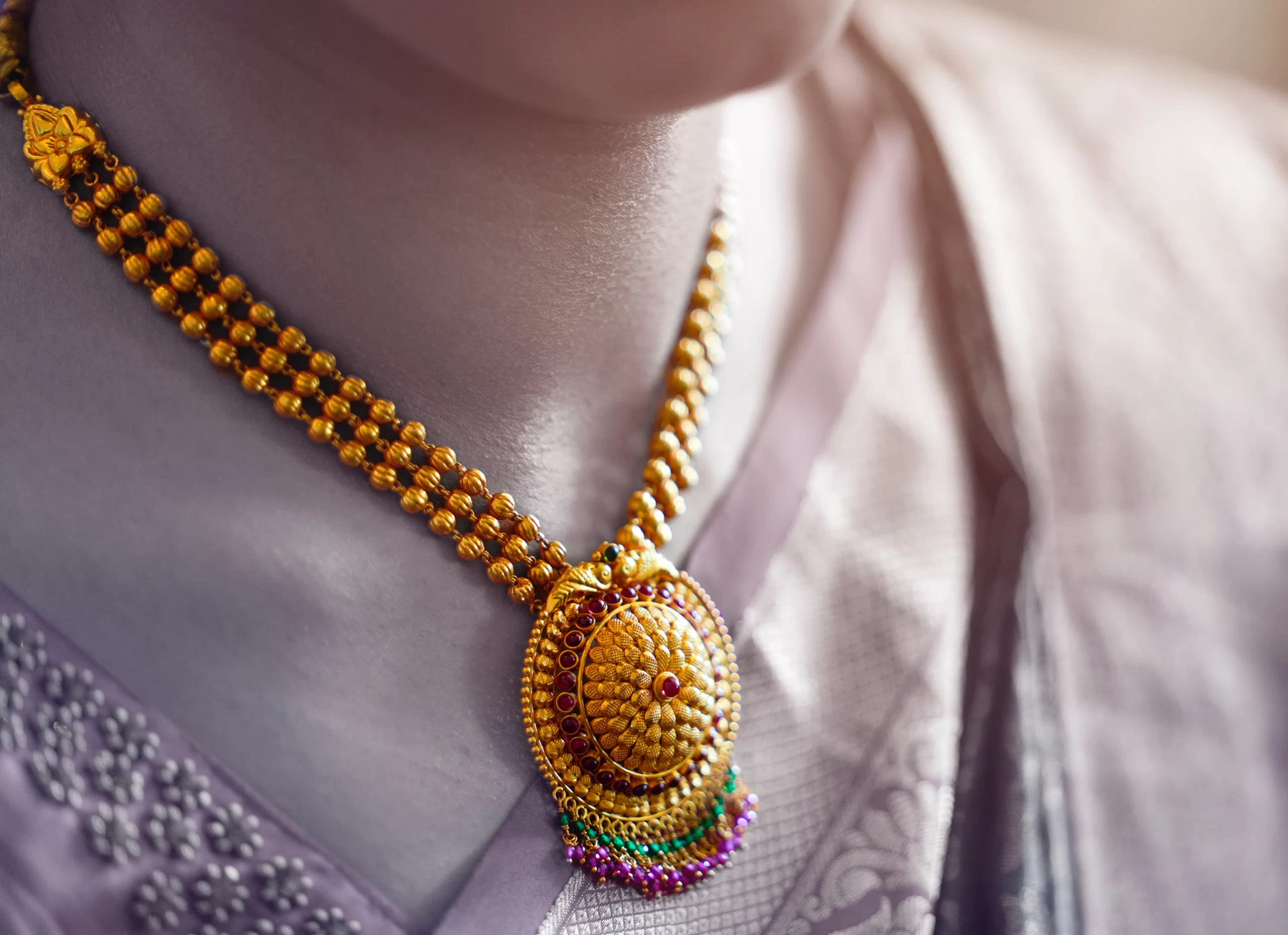 Your Ultimate Guide to Common Gold Jewellery Markings